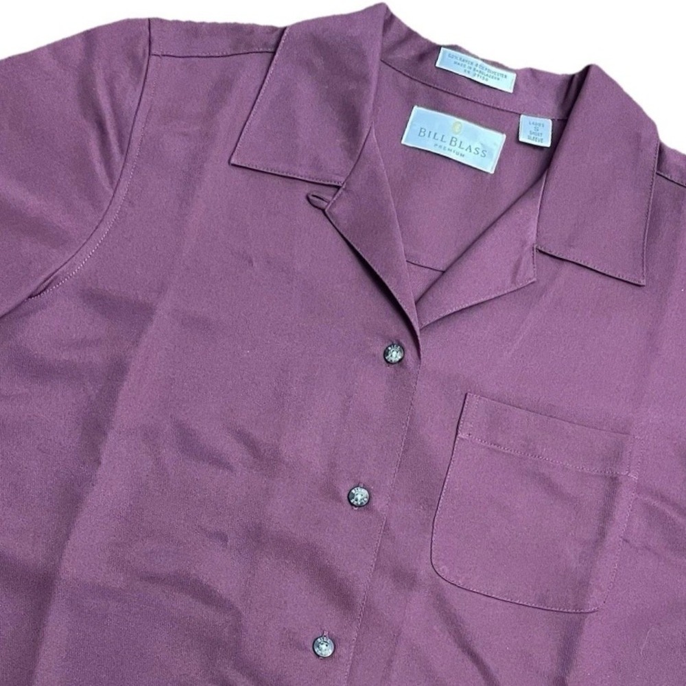 Bill Blass Premium Womens Short Sleeve Button Up Shirt Plum Burgundy Small Rayon